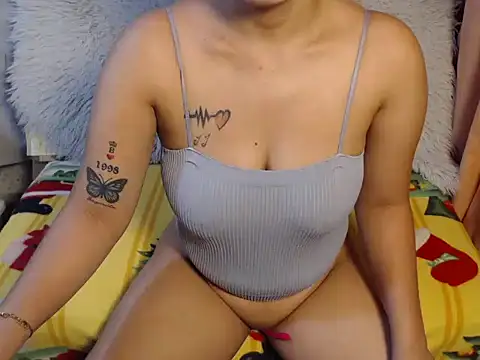 Snapshot of Hotte_Nicky19xxx chatting on 03/20/25, 10:29 Hotte Nicky19xxx online show from 03/20/25, 10:29