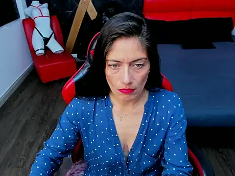 AnnyMilet  online show from 07/02/26, 01:28