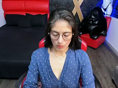 AnnyMilet  online show from 07/14/26, 01:50