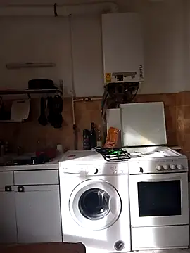 callmelouve online show from 10/31/25, 11:22