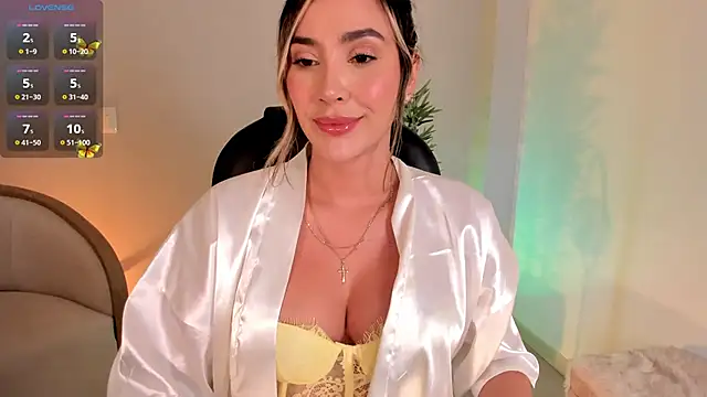 NiaBennet  online show from 01/05/26, 11:41