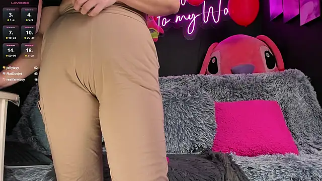 stelleknox  online show from 02/17/25, 10:47