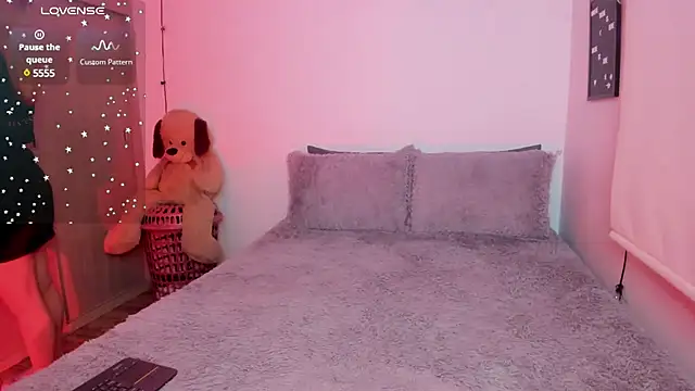 sophi mooreno online show from 02/12/25, 01:19