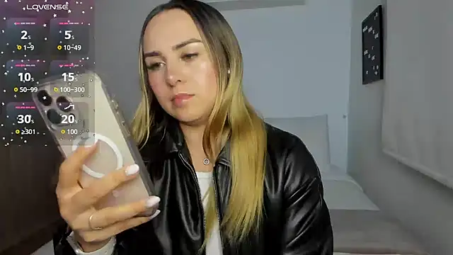 sophi mooreno online show from 02/17/26, 02:41