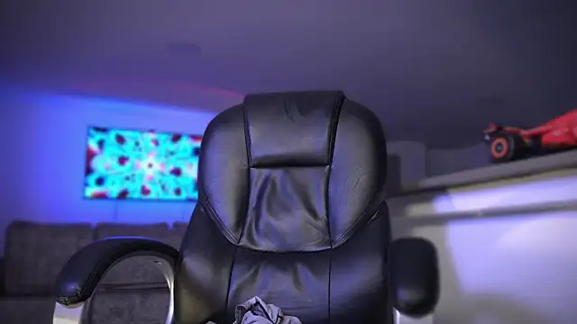 Frank Farrell online show from 10/10/25, 08:24