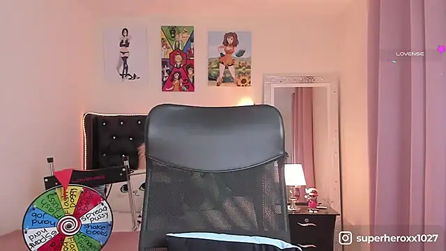 superheroxx online show from 09/10/25, 12:54