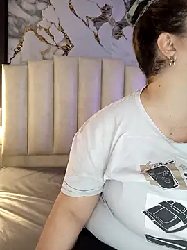 Snapshot of mollieblue69 chatting on 02/04/26, 12:55 mollieblue69 online show from 02/04/26, 12:55