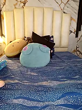 mollieblue69 online show from 04/25/26, 12:41