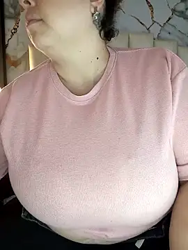mollieblue69 online show from 05/01/26, 12:54