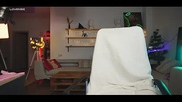 yourprettykate online show from 12/25/24, 09:33