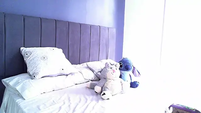 Sweet-Angie online show from 04/11/26, 06:45