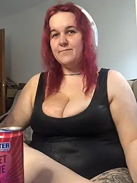 Snapshot of Lia-Bloom chatting on 02/05/25, 02:48 Lia-Bloom online show from 02/05/25, 02:48