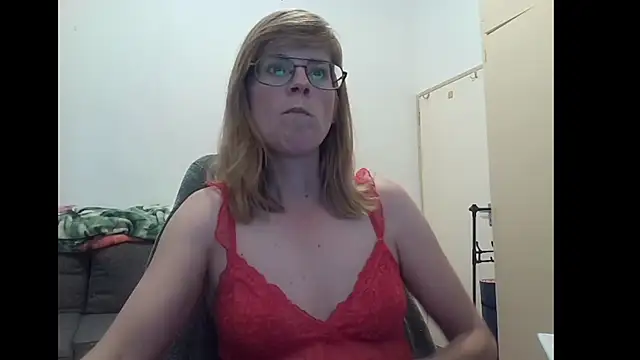 SavannaGirly online show from 11/24/25, 04:29