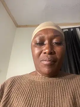 Snapshot of Cardiebae89 chatting on 02/27/26, 12:10 Cardiebae89 online show from 02/27/26, 12:10