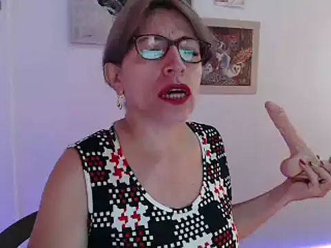 Snapshot of Chayla_Ruiz chatting on 12/20/24, 01:33 Chayla Ruiz online show from 12/20/24, 01:33