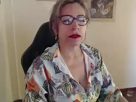 Snapshot of Chayla_Ruiz chatting on 12/22/24, 01:22 Chayla Ruiz online show from 12/22/24, 01:22
