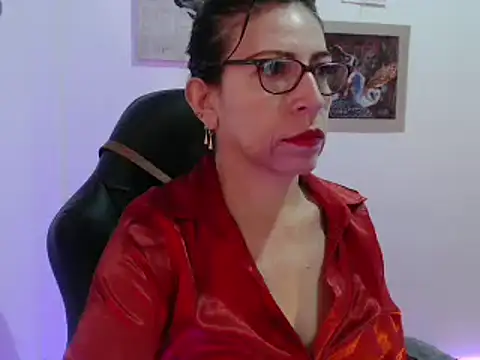 Snapshot of Chayla_Ruiz chatting on 01/07/25, 12:41 Chayla Ruiz online show from 01/07/25, 12:41