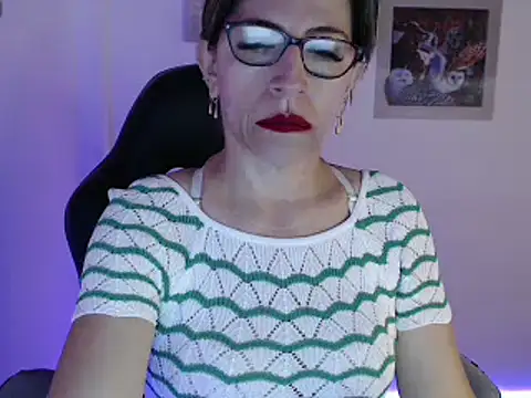 Snapshot of Chayla_Ruiz chatting on 01/27/25, 01:41 Chayla Ruiz online show from 01/27/25, 01:41