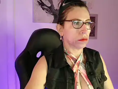Snapshot of Chayla_Ruiz chatting on 01/31/25, 01:02 Chayla Ruiz online show from 01/31/25, 01:02