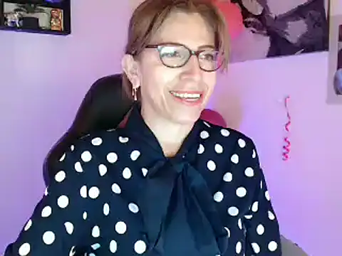 Snapshot of Chayla_Ruiz chatting on 02/25/25, 01:28 Chayla Ruiz online show from 02/25/25, 01:28