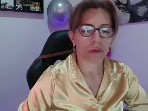 Snapshot of Chayla_Ruiz chatting on 03/07/25, 02:12 Chayla Ruiz online show from 03/07/25, 02:12