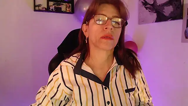 Snapshot of Chayla_Ruiz chatting on 03/14/25, 02:30 Chayla Ruiz online show from 03/14/25, 02:30