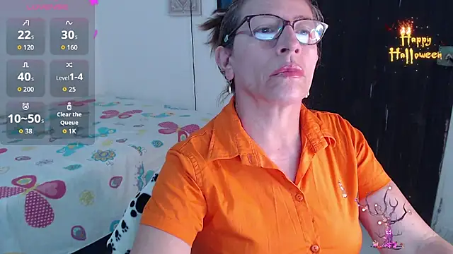 Snapshot of Chayla_Ruiz chatting on 10/10/25, 09:14 Chayla Ruiz online show from 10/10/25, 09:14
