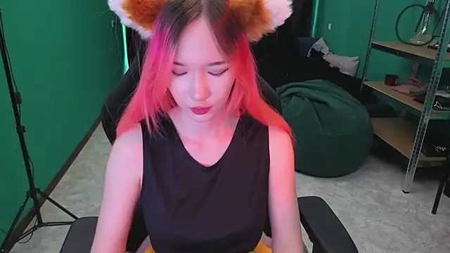 Maya Viola online show from 03/30/26, 05:52