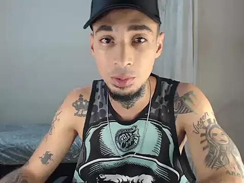 emiliano hottt online show from 12/15/24, 09:56