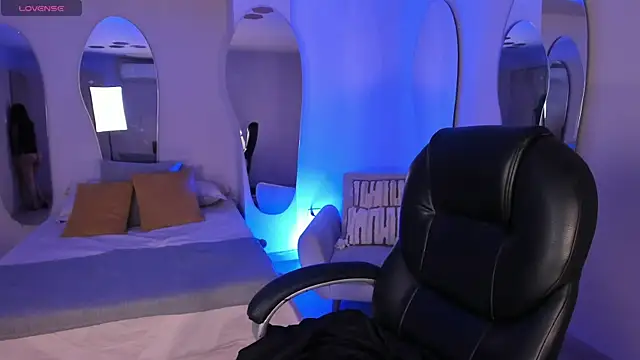 JadeEvansX online show from 01/05/25, 09:14