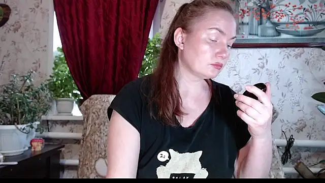 Snapshot of EmilyDoth chatting on 05/05/26, 07:16 EmilyDoth online show from 05/05/26, 07:16