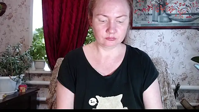 Snapshot of EmilyDoth chatting on 05/06/26, 08:19 EmilyDoth online show from 05/06/26, 08:19
