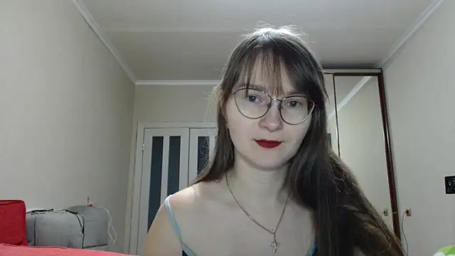 KiraGoldens online show from 11/22/25, 07:51