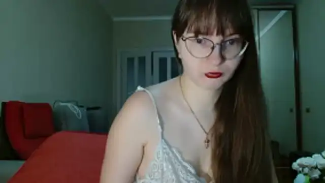 KiraGoldens online show from 03/18/26, 05:43