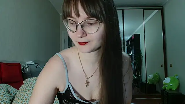 KiraGoldens online show from 04/07/26, 06:14