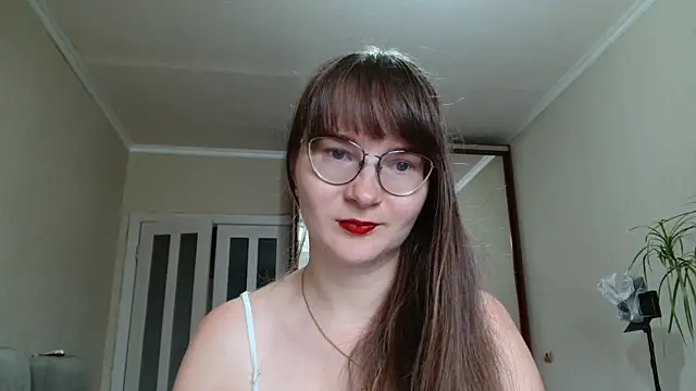 KiraGoldens online show from 07/15/26, 06:29
