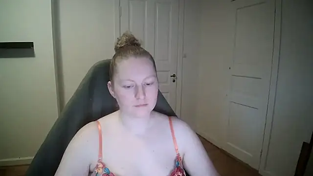 Girlnina-1995 online show from 01/22/25, 11:56