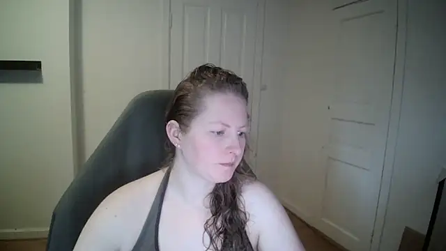 Girlnina-1995 online show from 02/11/25, 11:21