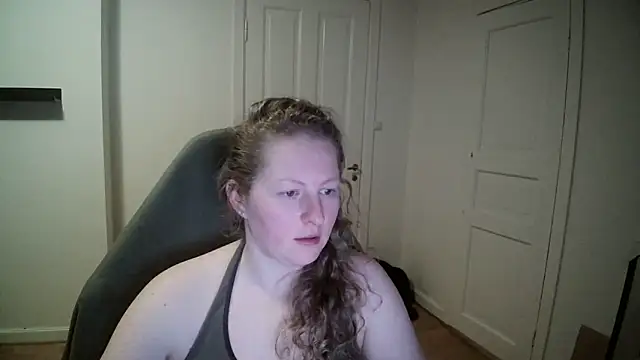 Girlnina-1995 online show from 02/11/25, 07:48