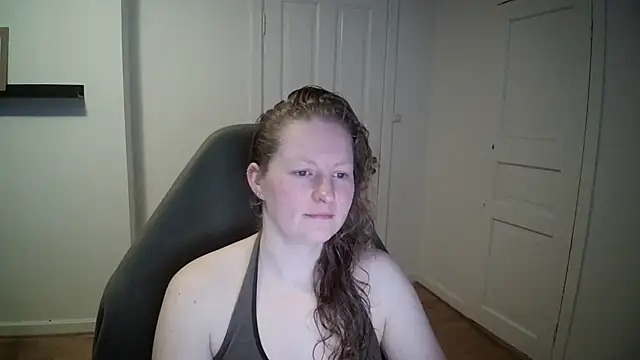 Girlnina-1995 online show from 03/17/25, 08:40