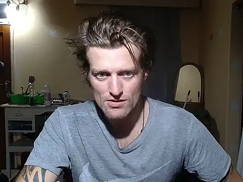 Snapshot of the-billy-blue chatting on 07/07/26, 01:08 the-billy-blue online show from 07/07/26, 01:08