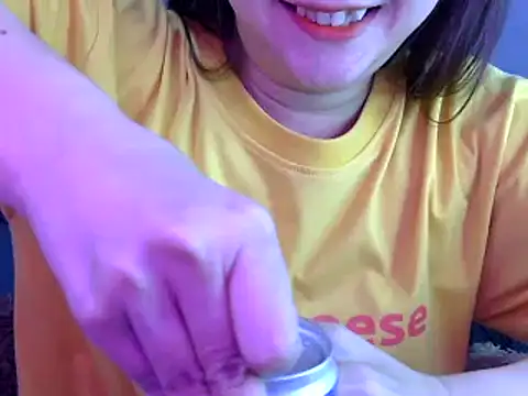 Bee 2k online show from 02/14/25, 05:19