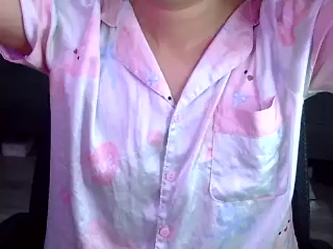 Bee 2k online show from 09/29/25, 04:28