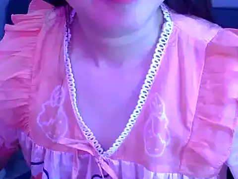Bee 2k online show from 06/25/26, 04:23