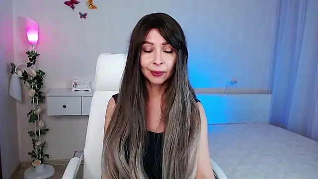 wendifoste online show from 12/24/24, 09:22