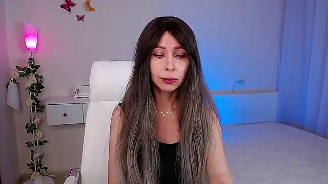 wendifoste online show from 02/18/25, 05:21