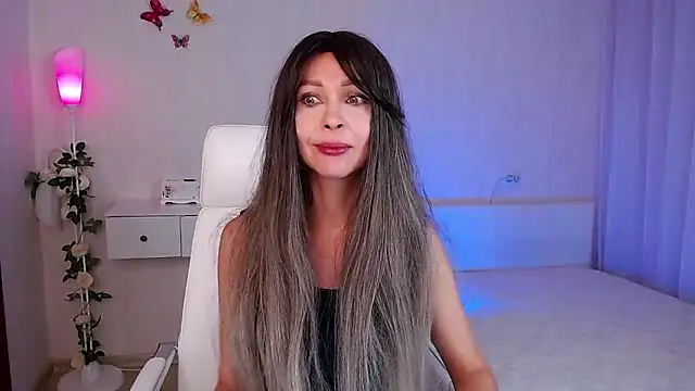 wendifoste online show from 09/09/25, 04:39