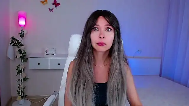 wendifoste online show from 09/25/25, 06:44