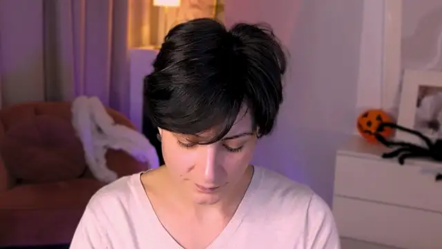 Snapshot of LorenDaze chatting on 11/04/25, 02:16 LorenDaze online show from 11/04/25, 02:16