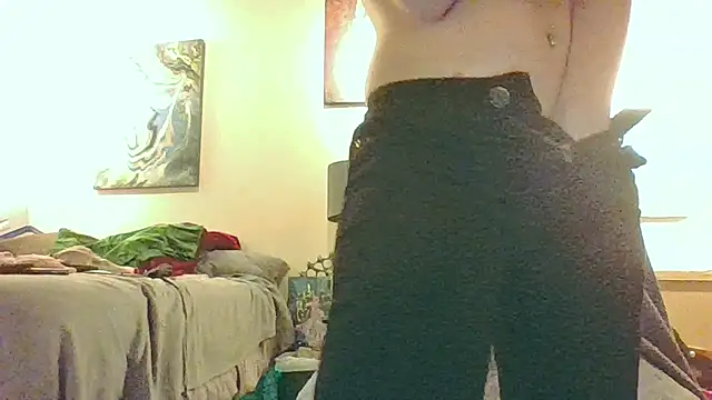 eatmeplease44 online show from 09/29/25, 06:24